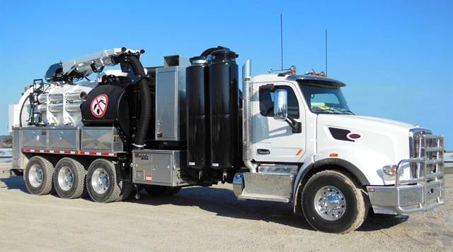 hydro excavator truck